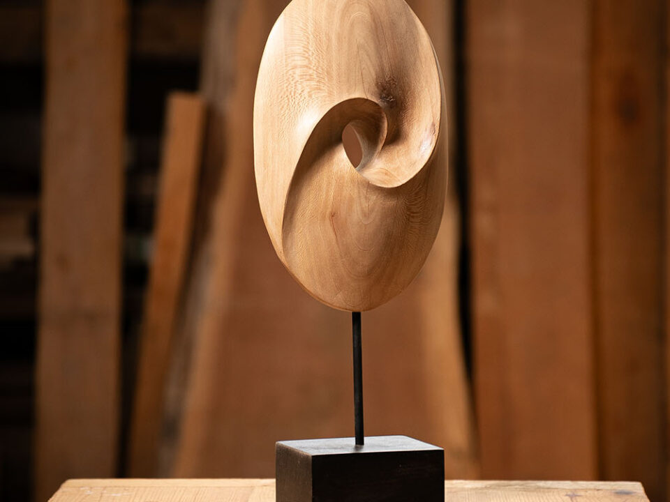 Talla en madera. Vórtice. Platano. 19x50x10.5cm. Gubiarte