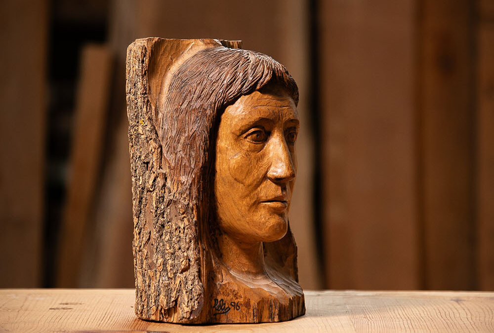 Talla en madera. Andrógino. Gubiarte