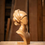 Talla en madera. Serie Imágenes del bosque. Helena. Olmo. 20.5x40.5x19cms. Gubiarte