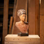 Talla en madera. Serie Imágenes del bosque. Imagen III. Aliso y estuco. 23x47x18cm. Gubiarte