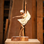 Talla en madera. Serie Movimiento. Bailarina. . Gubiarte