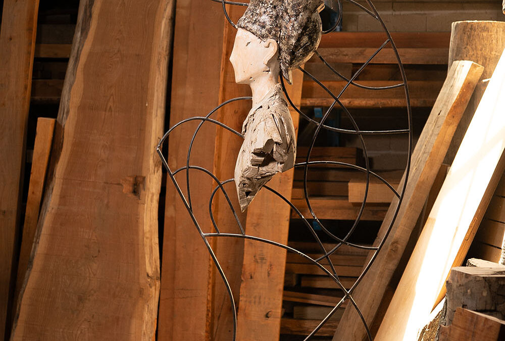 Escultura en madera y hierro. Gubiarte