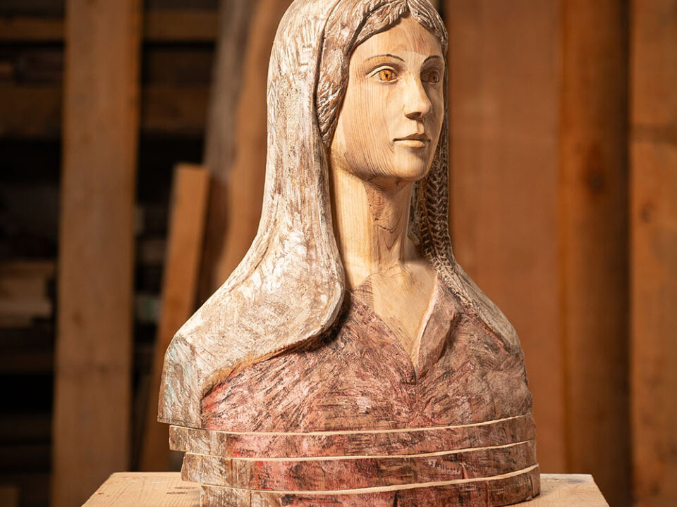 Talla en madera. Pino Valsaín. Gubiarte