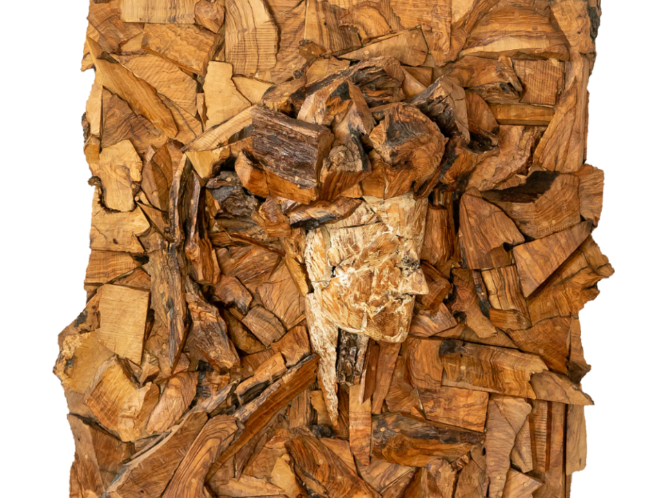 Talla en madera. Fragmentos. Salcedo. Olivo. 85x96x34cm. Gubiarte