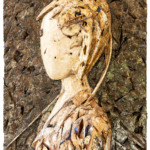 Talla en madera. Serie Retratos. Berciana. Madera policromada. 85x124x24cm. Gubiarte.