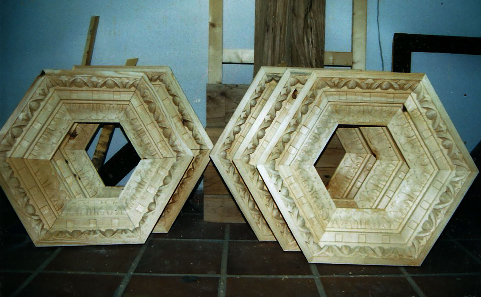 Talla en madera. Talla aplicada. Artesas palacio de Pastrana. Gubiarte