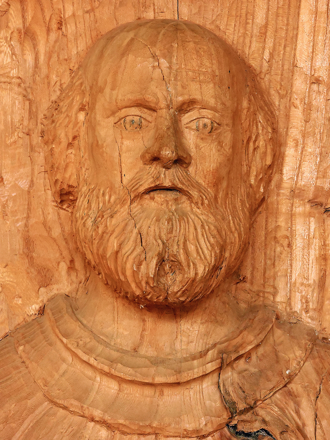 Talla en madera. Talla aplicada. San Pablo. Olmo. Gubiarte