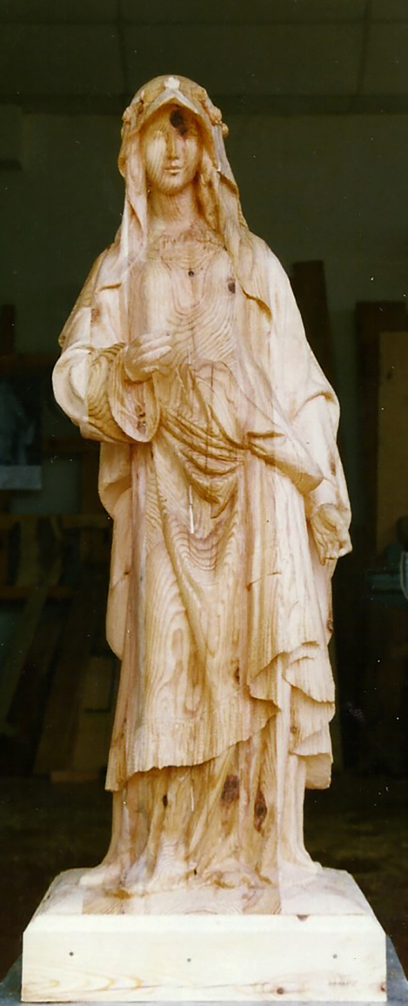 Talla en madera. Talla aplicada. Santa Marina. Pino. Gubiarte
