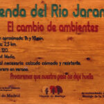 Talla en madera. Cartelería en madera. Cartel Senda Jarama. Gubiarte