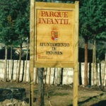 Talla en madera. Cartelería en madera. Cartel parque infantil. Gubiarte