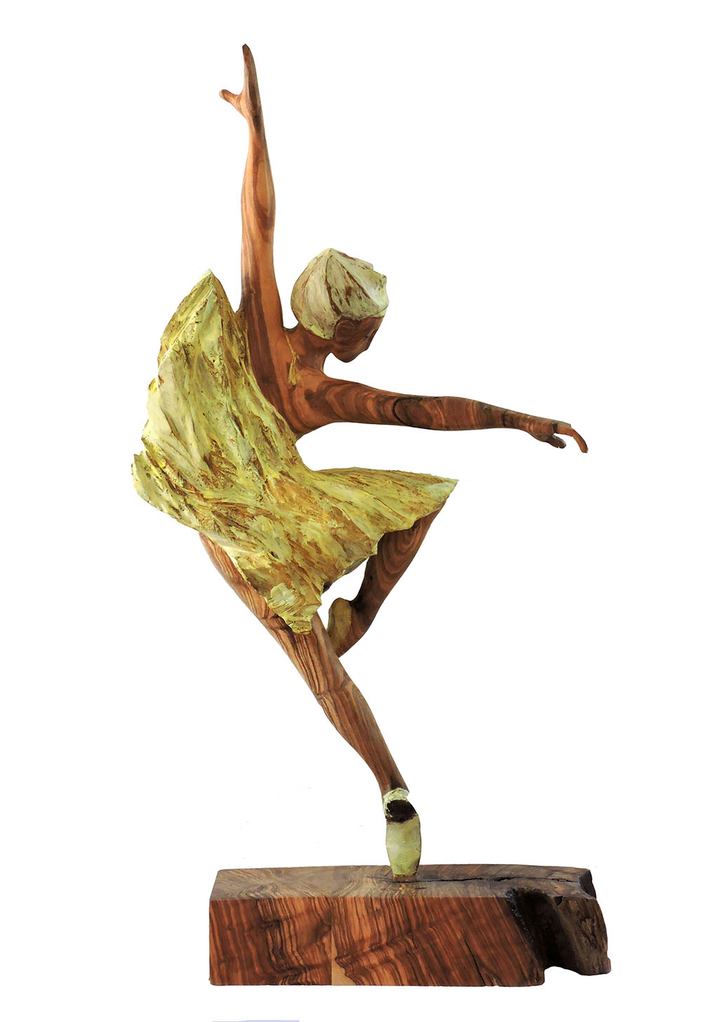 Talla en madera. Serie Movimiento. Bailarina amarilla. Olivo . 34x67x12 cm. Gubiarte